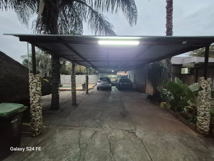 3 Bedroom Property for Sale in Oos Einde North West